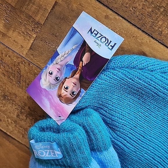 Disney Frozen Licensed Toddler Knit Beanie Hat & Mitten Set - Picture 3 of 8